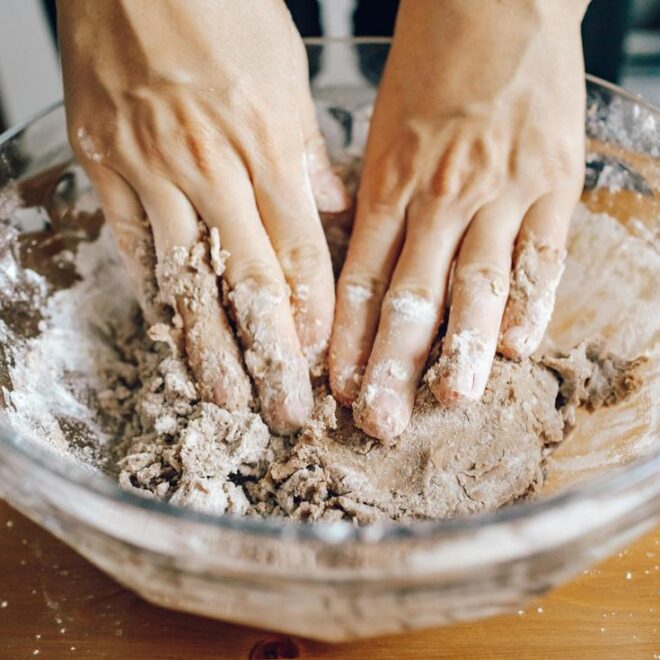 Brik Tunisien Croustillant : Secrets d’une Pâtisserie Salée Parfaite