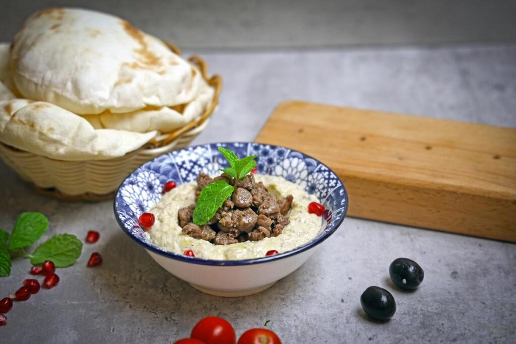 Couscous Marocain traditionnel traditionnel préparé selon la méthode authentique