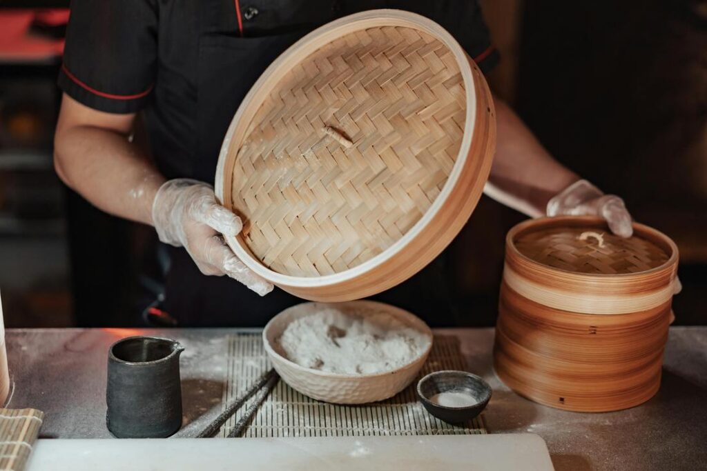Cuisine marocaine pour Ramadan traditionnel préparé selon la méthode authentique