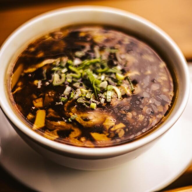 Harira Marocaine Végétarienne : Une Symphonie de Saveurs Authentiques