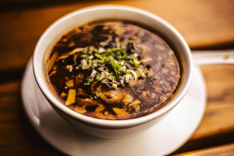 Harira Marocaine Végétarienne : Une Symphonie de Saveurs Authentiques