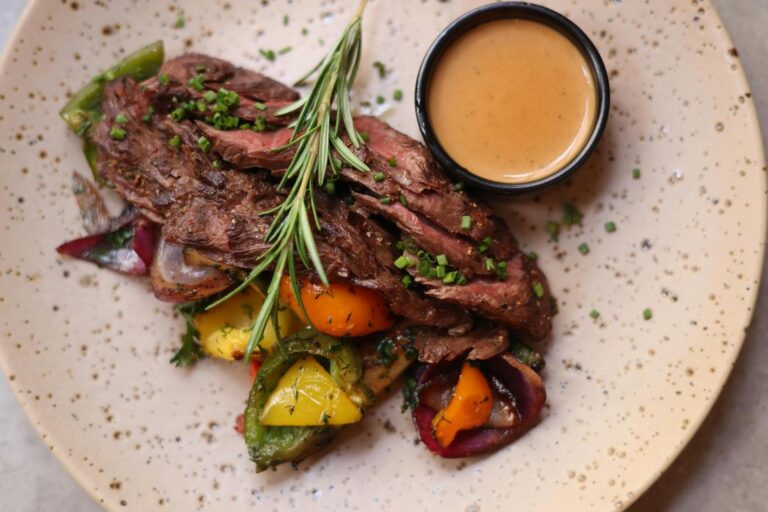 Découvrez les Plats Typiques d’Algérie: Un Voyage Culinaire Authentique