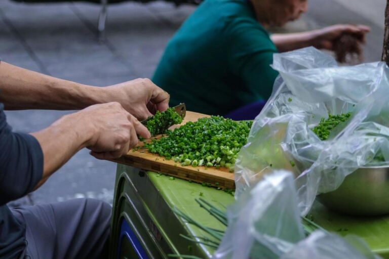 Découvrez les Plats Typiques d’Algérie: Un Voyage Culinaire Authentique