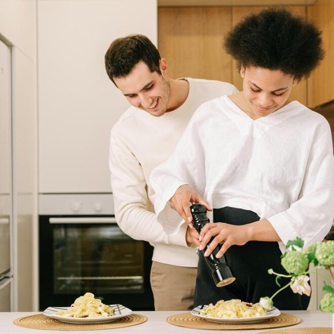 Rechta Algérienne aux Poulet: Un Voyage Culinaire Authentique