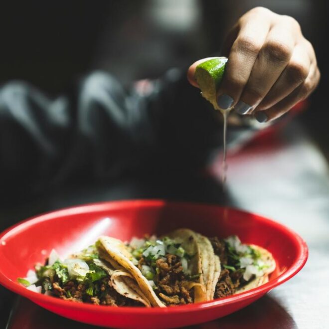 Tajine Malsouka Tunisien: Un Voyage Culinaire au Cœur de la Tradition Maghrébine