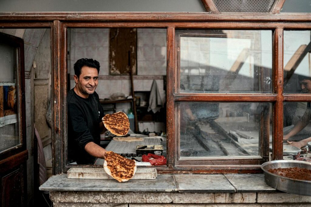 Makloub tunisien au thon traditionnel préparé selon la méthode authentique