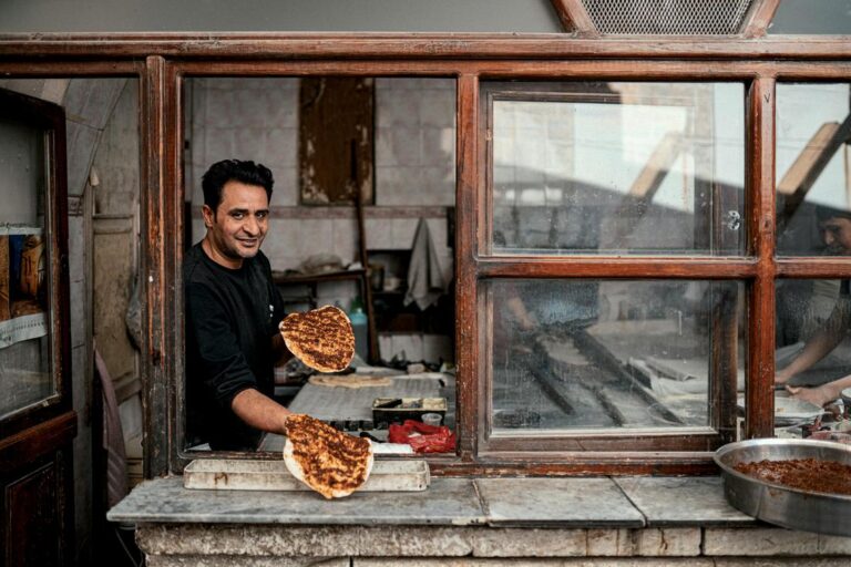 Makloub Tunisien au Thon : Un Voyage Culinaire Authentique