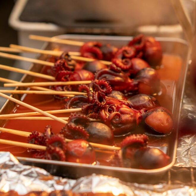 Tagine Marocain aux Coings: Un Voyage Sensoriel à travers la Cuisine Maghrébine